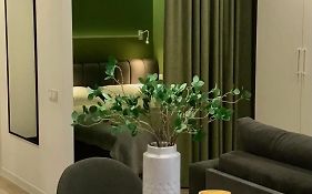 Modern Studio City Center дуже тепло! Netflix